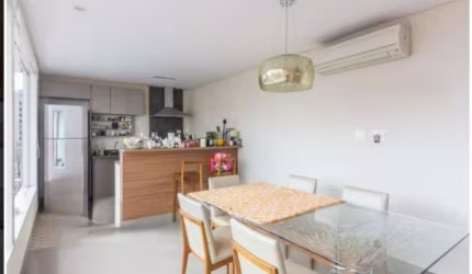 Sobrado à venda no Alto da Lapa com 180m² 2 dormitórios 2 suítes 3 banheiros 1 vaga