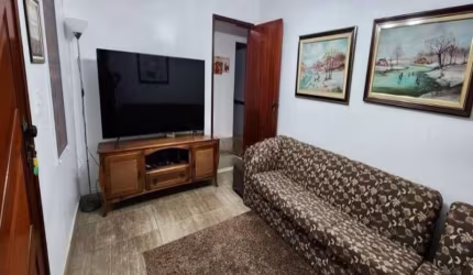 Casa térrea com quintal à venda de 3 dormitórios e 2 vagas em Pirituba