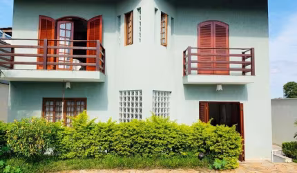 Casa Para Aluguel Em Chácara Mayer com 450m² - 2 Suítes e 6 Vagas