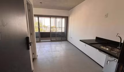 Apartamento de 1 dormitório, com 34m², localizado na prestigiada Avenida Santo Amaro