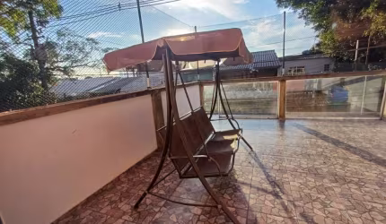 Sobrado à venda 2 dormitórios 3 vagas de garagem 125 m² no Jardim São Jorge - SP