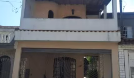 Sobrado à venda na Vila Nova com 105m² 3 dormitórios 2 banheiros 1 vaga