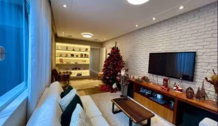 Sobrado à venda na Vila Mascote com 300m² 3 dormitórios 1 suíte 5 banheiros 2 vagas