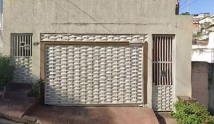 Casa espaçosa à venda em Brasilândia, SP