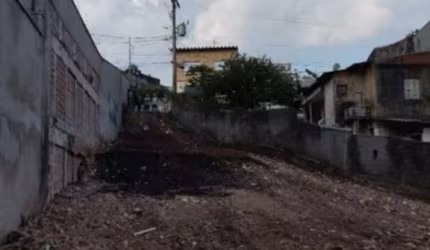 Terreno à venda na Vila Pereira Barreto com 750m²