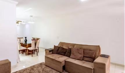 Casa à venda na Mooca com 208m² 4 dormitórios 2 suítes 5 banheiros 4 vagas