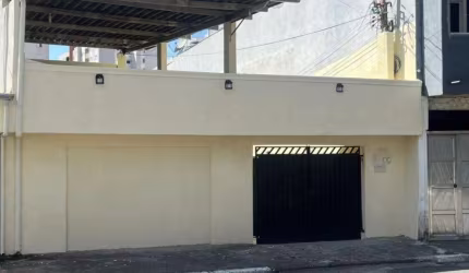 Casas à venda no Jardim Cidália com 300m² 6 dormitórios 4 banheiros 3 vagas