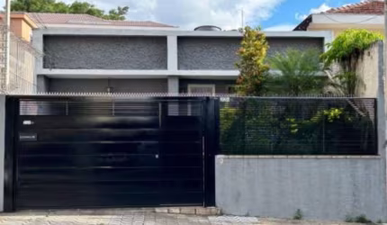 Linda casa à venda na Vila Monumento, SP
