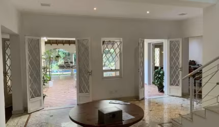 Casa de condomínio à venda no Alto da Boa Vista com 547m², 4 suítes e 5 vagas