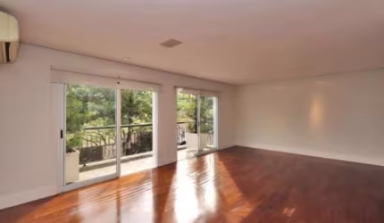 Casa à venda no Jardim Panorama com 400m² 4 dormitórios 4 suítes 5 banheiros 4 vagas