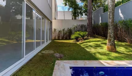 Casa de Condomínio à venda de 500m² a.u 520m² a.t 5 quartos sendo 5 suítes no Alto da Boa Vista - SP