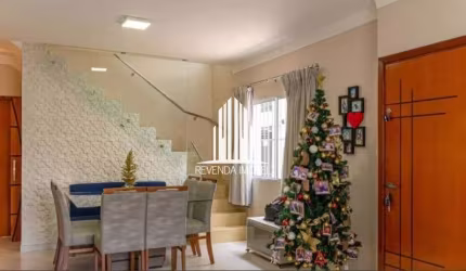 Sobrado a venda 65m² sendo 3dormitórios, 03 banheiros, 02 suítes e 2  vaga Vila Moraes