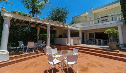 Casa Divina de 450 m² c/ 4 Suítes na Vila Gustavo