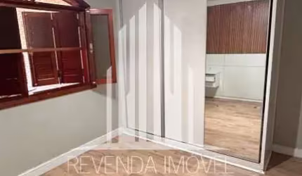 Casa em Condomínio à Venda em São Paulo-SP, Jardim Alpino: 3 Quartos, 1 Suíte, 1 Sala, 2 Vagas, 100m².