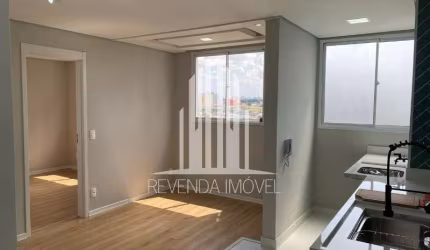 Apartamento à venda no Condomínio Vibra Lapa em São Paulo-SP, Água Branca: 2 quartos, 1 banheiro, 40m² de área. Aproveite esta oportunidade!