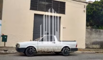 Galpão Comercial de Alto Padrão na Vila Antonieta, São Paulo-SP: 10 Vagas de Garagem e 500m² de Área!
