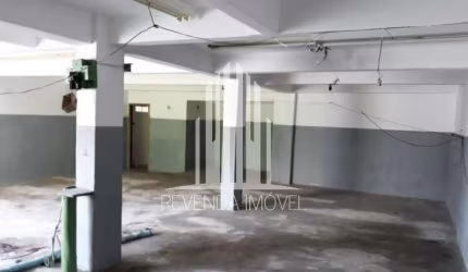Prédio Comercial e Residencial à Venda em São Paulo-SP, Bairro São João Clímaco  5 Quartos, 1 Suíte, 6 Banheiros  638m²  2 Vagas