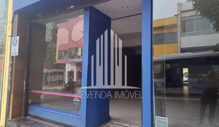 Excelente oportunidade de locação: Loja ampla com 7 salas e 6 banheiros no coração de Cerqueira César, São Paulo-SP!