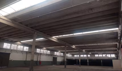 Galpão com 4mil m²