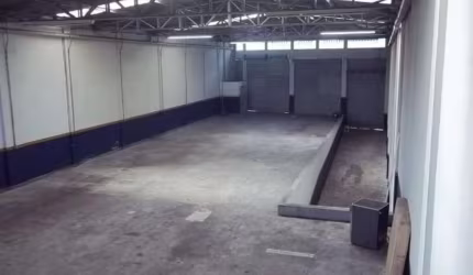 Galpão Cidade Centenário com 932m²