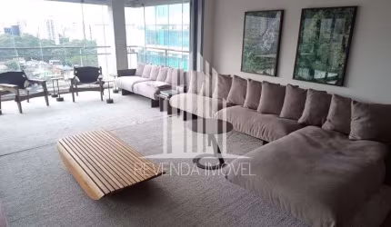 Apartamento para locação na Vila Madalena, São Paulo-SP: 1 quarto, 1 suíte, 2 salas, 2 banheiros, 2 vagas de garagem, 132m².