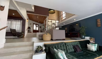 Casa com 450m2 no Condomínio Tarumã com 3 suítes, piscina e 4 vagas de garagem