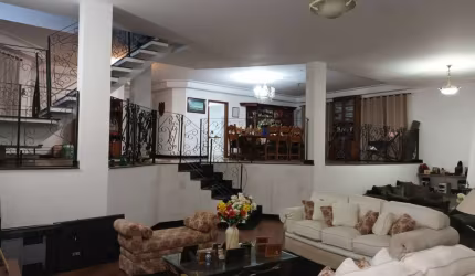 Casa de alto padrão à venda, no condomínio Tarumã, em Santana de Parnaíba - Área construída: 1.000m²