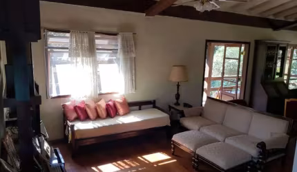 Casa Chácara 4 dormitórios/ sendo 3 suítes em um terreno de 4844m²- Granja Viana