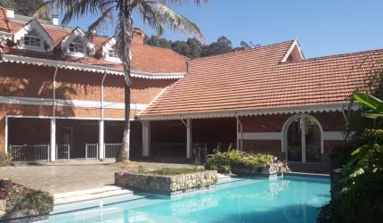 Mansão à Venda no Tamboré 1 | 5 Suítes, Piscina, 10 Vagas | Alphaville