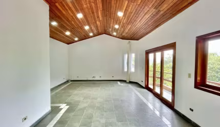 Casa em condomínio