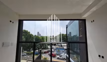 Salão Comercial à Venda em Santo André-SP, Bairro Jardim: Sala, 2 Banheiros e 105,00m² de Área. Venha Conferir!