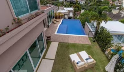 Mansão á Venda em Alphaville | 5 Suítes, Piscina, Mobiliada, Decorada | Alpha 10