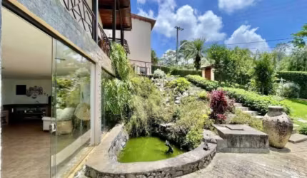 Casa em condomínio - 4d/2sts, casa de esquina, semi-térrea, gourmet, vista!