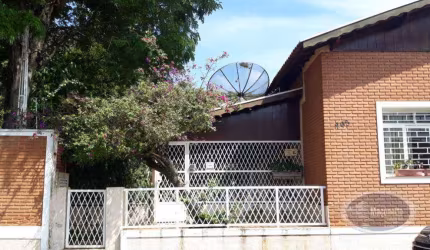Casa com 3 dormitórios à venda, 229 m² por R$ 950.000,00 - Centro - São Simão/SP