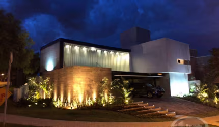 Casa com 4 dormitórios à venda, 486 m² por R$ 3.200.000