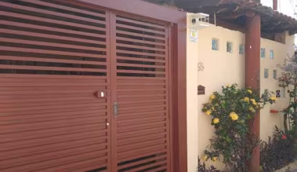OPORTUNIDADE!!Linda casa Vila Tibério, 03 dorm, suíte, área gourmet com piscina , $ 250.000,00
