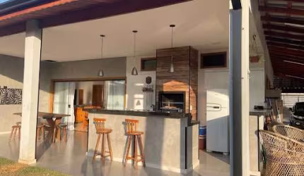 Chácara com 3 dormitórios à venda, 1000 m² por R$ 950.000,00 - Freguesia da Escada - Guararema/SP