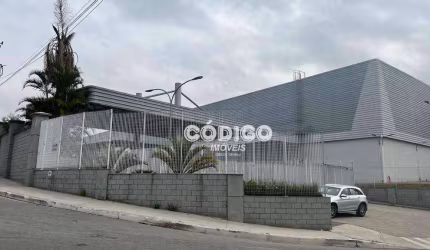 Galpão a venda frente para Rodovia Presidente Dutra sentido SP/Rio, 15.200m² de terreno,  8.222m² de área construída, pé direito 12m