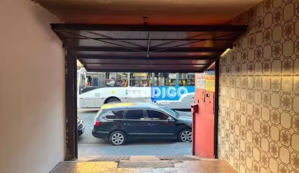 Térrea Comercial à venda na Av. Suplicy,  por R$ 1.200.000,00,  3 vagas, 3 quartos sendo 1 suíte, 211 metros de a.c., Jdm Santa Mena, Guarulhos, SP.