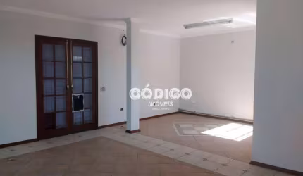 Casa com 3 dormitórios, 520 m² - venda por R$ 2.220.000,00 ou aluguel por R$ 8.490,00/mês - Vila São João - Guarulhos/SP