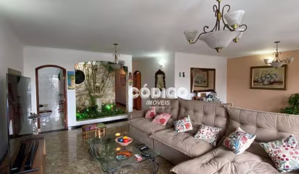 Sobrado com 3 dormitórios à venda, 360 m² por R$ 1.350.000 - Jardim Santa Mena - Guarulhos/SP