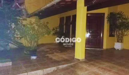 Casa com 2 dormitórios à venda, 154 m² por R$ 750.000,00 - Martim de Sá - Caraguatatuba/SP