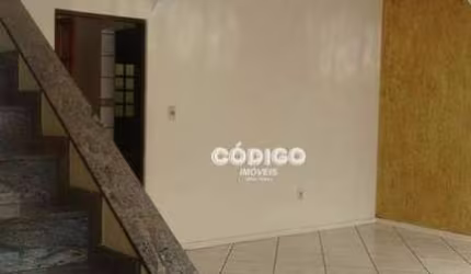Sobrado com 3 dormitórios para alugar, 170 m² por R$ 6.500,00 - Vila Galvão - Guarulhos/SP