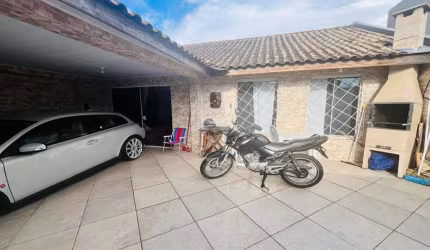 Casa com 2 quartos à venda na Rua Rio Goioerê, 39, Iguaçu, Fazenda Rio Grande, 52 m2 por R$ 280.000