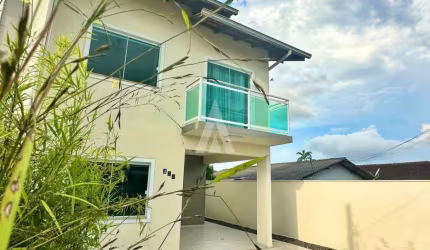 Casa com 3 quartos à venda na Paulino de Jesus, --, Vila Nova, Joinville, 104 m2 por R$ 583.000