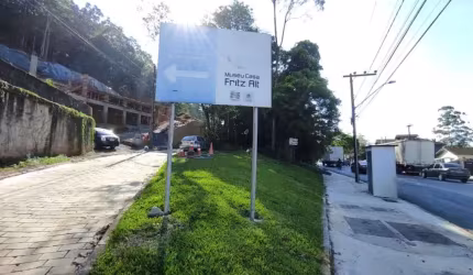 Terreno à venda na Rua Aubé, --, Boa Vista, Joinville por R$ 550.000