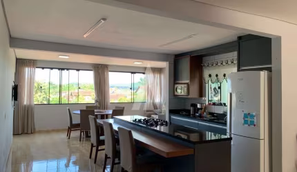 Casa com 3 quartos à venda na Rua Rubens Francisco Guimarães Diniz, --, Santa Catarina, Joinville, 129 m2 por R$ 650.000
