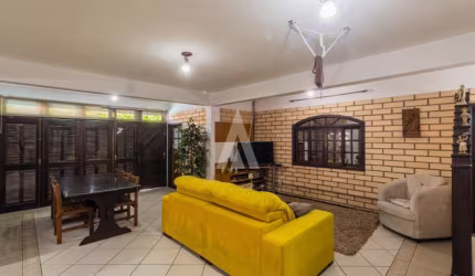 Casa com 3 quartos à venda na Das Domésticas, --, Costa e Silva, Joinville por R$ 760.000