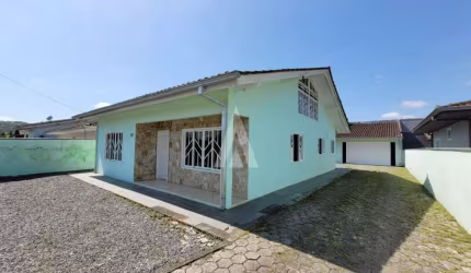 Casa com 3 quartos à venda na Rua São Virgílio, --, Vila Nova, Joinville por R$ 611.000