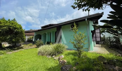 Casa em condomínio fechado com 5 quartos à venda na Rua Xanxerê, --, Saguaçu, Joinville, 119 m2 por R$ 1.150.000
